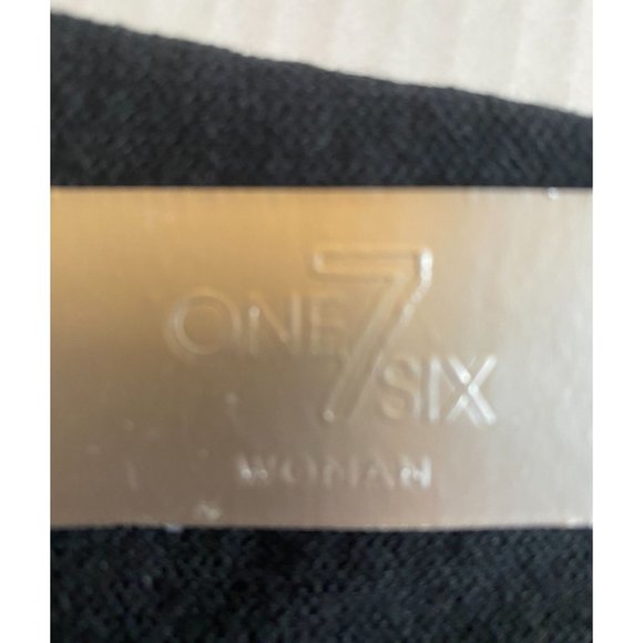 One 7 Six Womens NWT Black Metallic  3/4 Sleeve Knit Top with Draped Back Size 2 - Picture 5 of 11